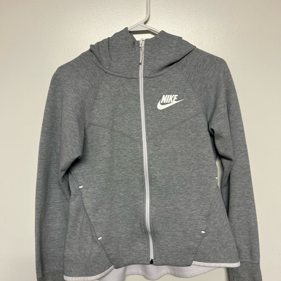 Nike Women Sportswear Tech Fleece Full-zip Windrunner gray - Picture 1 of 3